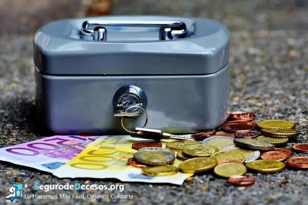 ¿Por qué debemos contratar una póliza de decesos en España?