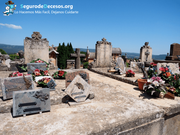 ¿Cuáles son las coberturas que ofrece el seguro de decesos para parejas en España?
